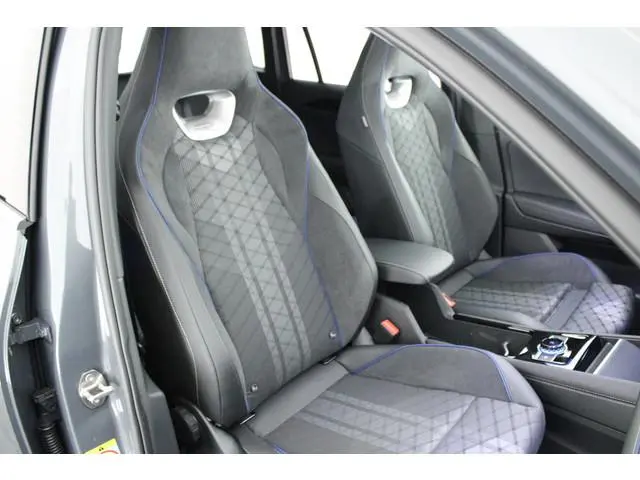 Volkswagen Tiguan 1.5 272pk eHybrid R-Line Edition Trekhaak Camera Keyless Massage Virtual Cockpit P...