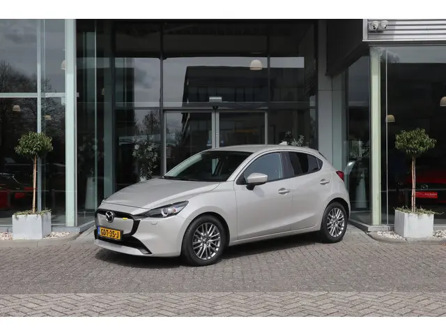 Mazda 2 1.5 e-SkyActiv-G 90 Exclusive-Line Demo LED / Clima / Camera / Cruise / LM-Velgen