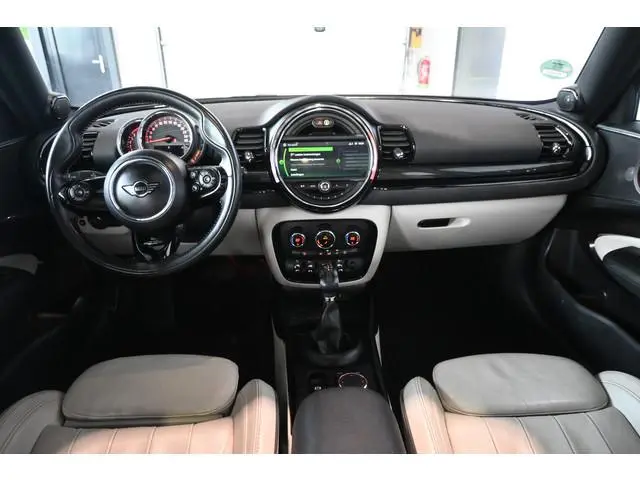 MINI Mini Clubman 1.5 Cooper Salt Business Automaat Leder Panoramadak Clima Cruise control Navigatie...
