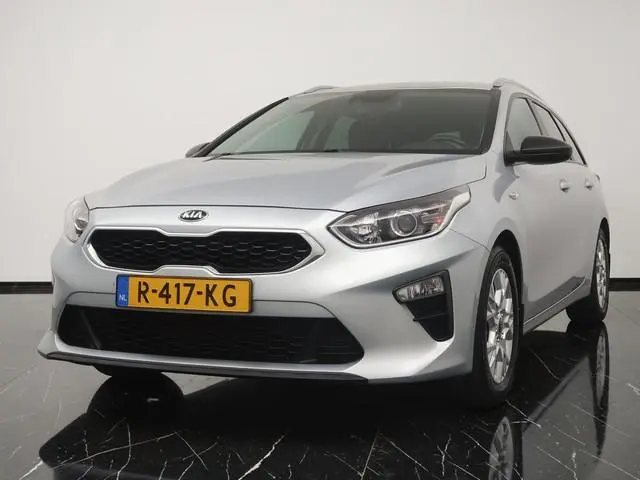Kia ceed SW 1.5 T-GDi 160PK DynamicPlusLine - Navigatie - Camera - Stoelverwarming - Climate control...