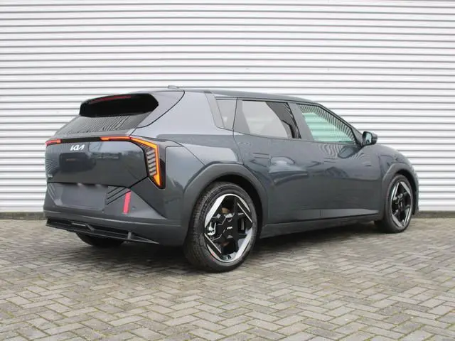 Kia EV4