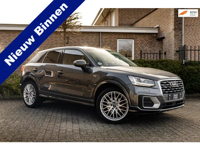 Audi Q2 40 TFSI quattro S Edition 250 PK Aut. 3x S-Line Trekhaak Stoelverwarming Half Leder 19''
