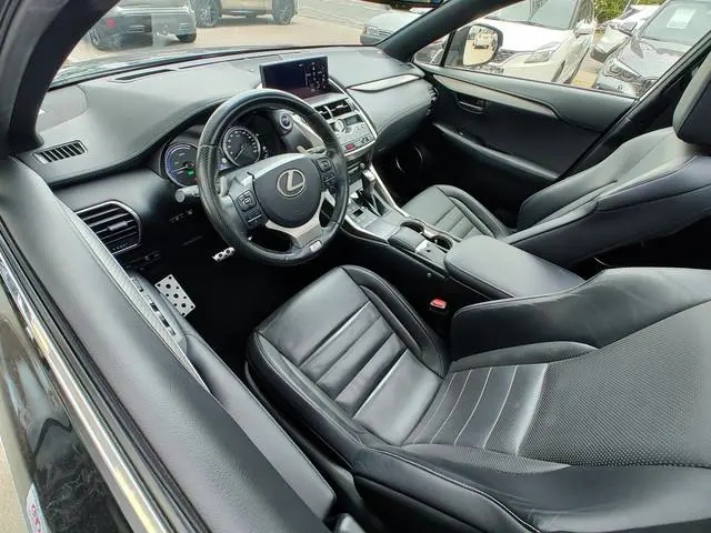 Lexus NX