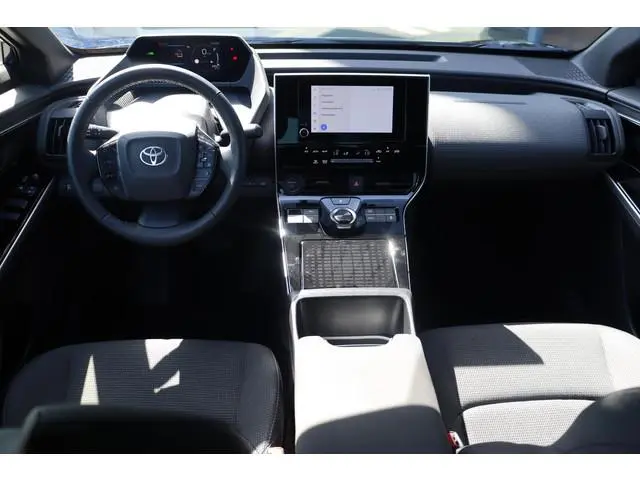 Toyota bZ4X Active 71 kWh Adaptive Cruise, Getint glas, Warmtepomp