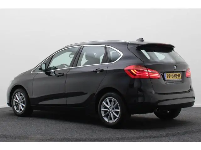BMW 2-serie Active Tourer 218i Executive Automaat Climate, Cruise, Navigatie, Bluetooth, LED, PDC, E...