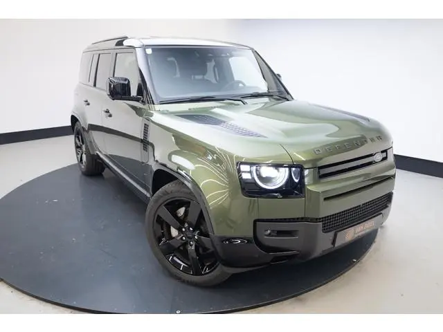 Land Rover Defender 110 2.0 P300e 110 X-Dynamic SE | Facelift |