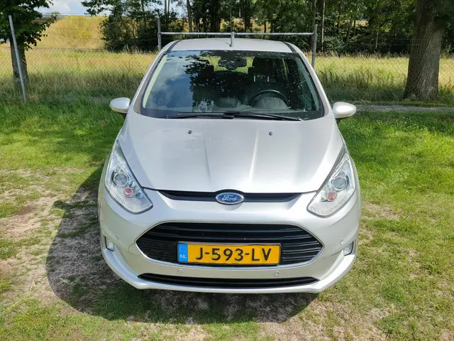 Ford B-Max 1.0 EB 100PK Titanium | CLIMA | NAVI | CRUISE | STOEL VW | CAMERA |