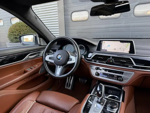 BMW 7-serie 750i xDrive High Executive M-Sport | Panoramadak | 360* Camera | Bowers & Wilkins | Mass...