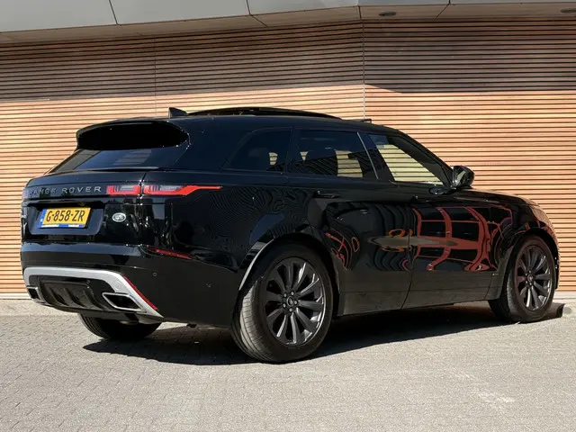 Land Rover Range Rover Velar 2.0 P300 Turbo AWD R-Dynamic SE Panodak / Stoel en Stuur verwarming / M...