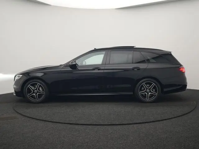Mercedes-Benz E-klasse Estate 300 e AMG Line PHEV 320pk Dealer O.H. | Panodak | Camera | Alcantara S...