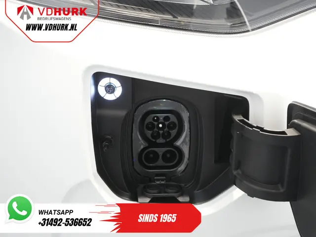 Ford E-Transit Custom