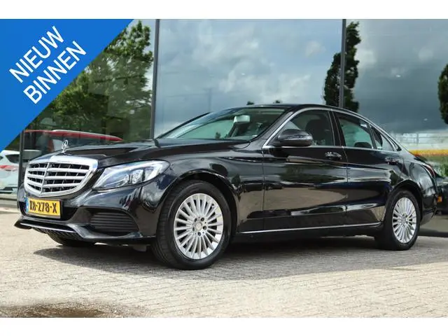 MERCEDES-BENZ C-KLASSE 180 LEASE EDITION AUT. | TREKHAAK | LED | NAVI | LMV