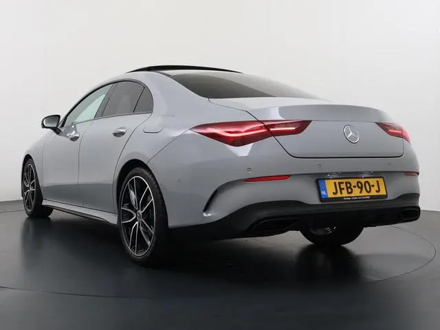 Mercedes-Benz CLA-klasse 180 Business Solution AMG