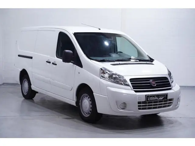 Fiat Scudo 2.0 MultiJet 128 pk L2H1 SX Airco Bumpers in Kleur, Trekhaak 2.000 kg, 3-Zits