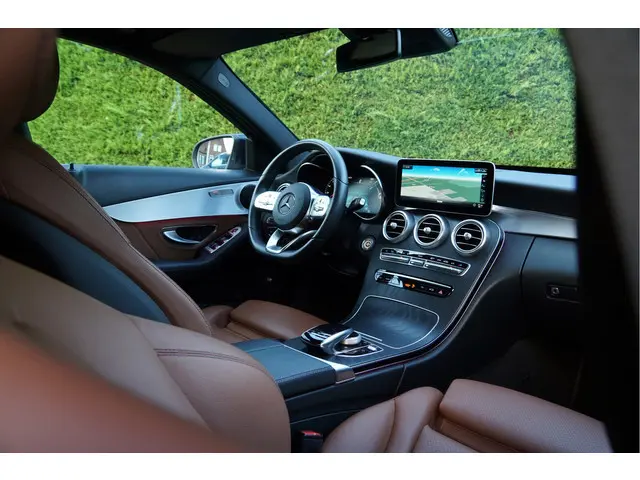 Mercedes-Benz C-klasse C 180 AMG line | Sound Multibeam Panoramadak Bruin leder Artico