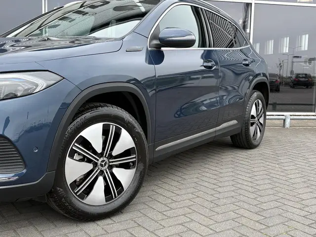 Mercedes-Benz EQA