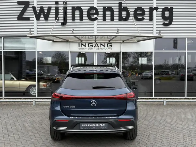 Mercedes-Benz EQA