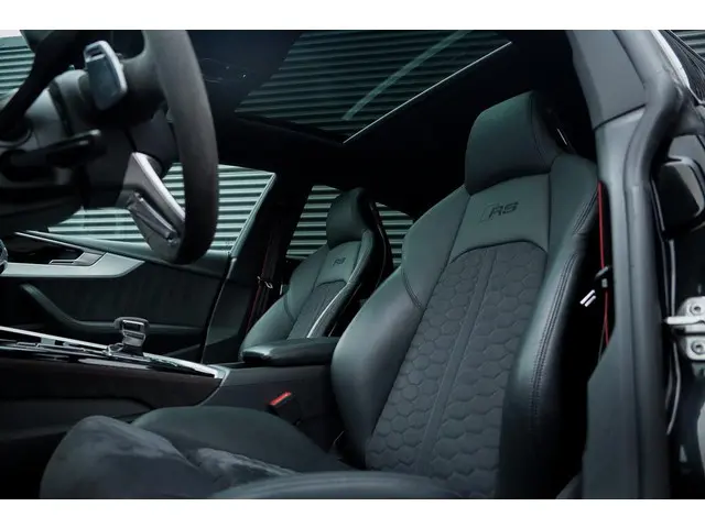 Audi RS5 Sportback 2.9 TFSI A5 quattro competition plus / Massage / Pano / 360 / Fabr. Garantie