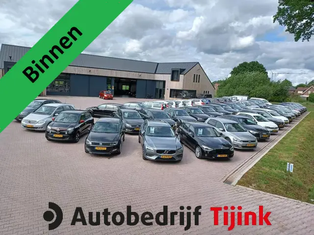 BMW 5-serie Touring 520i Luxury Edition | Automaat | Trekhaak | Elek. stoelen | Navi | Stoelverwarmi...