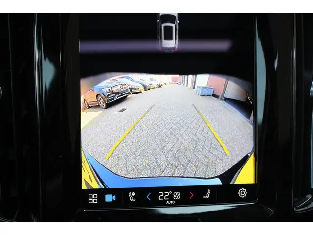 Volvo XC60 2.0 T6 398pk Plug-in hybrid AWD Plus Dark | Leder | Navigatie Google | Harman Kardon | Pa...