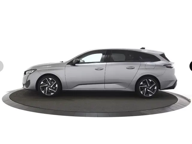 Peugeot 308 SW 1.6 Plug-in Hybrid 180 Allure Avantage Camera / Lage km stand / Navigatie