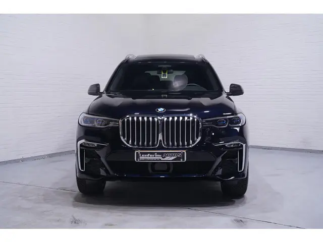BMW X7 xDrive40i M Sport NAP M Stoelen Carbon spiegels Leder dashbord Massage Standverwarming Bowers...