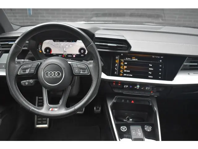 Audi A3 Sportback 35 TFSI S-Line | ACC | Carplay | Trekhaak | Virtual | Navi